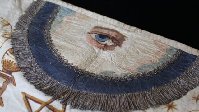 Apron-worn-by-Martin-Westmorland-1790-top-right_IG