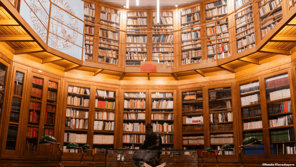 Bibliothèque de la Grande Loge de France – Gallery 05